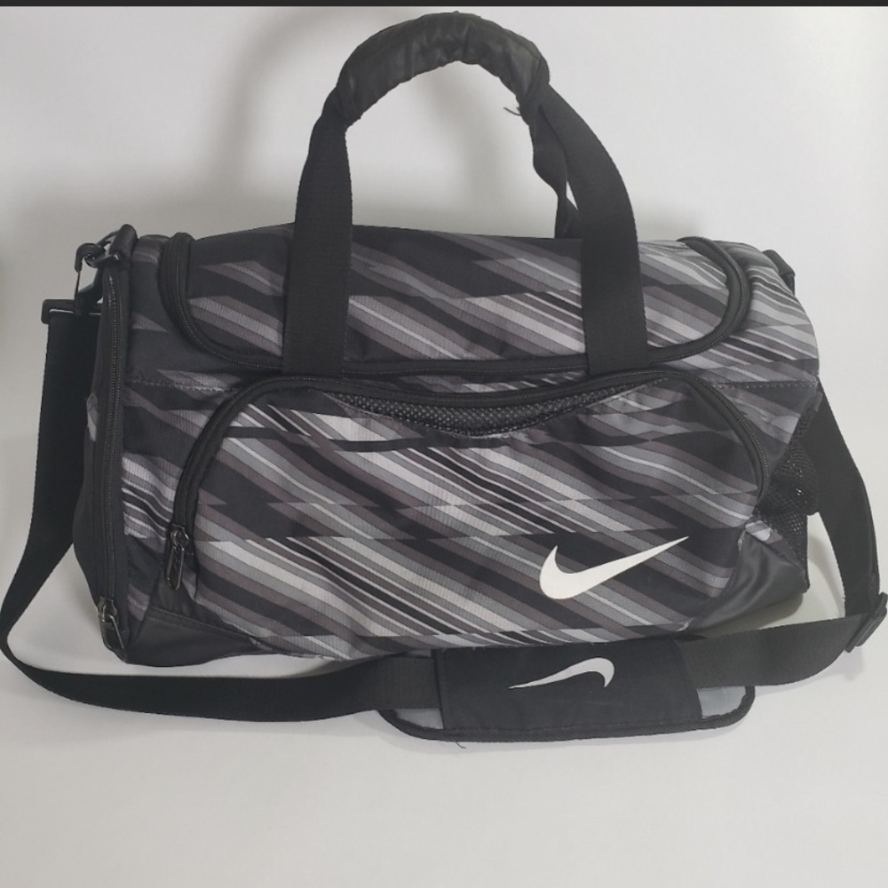 Nike gym bag/duffel bag